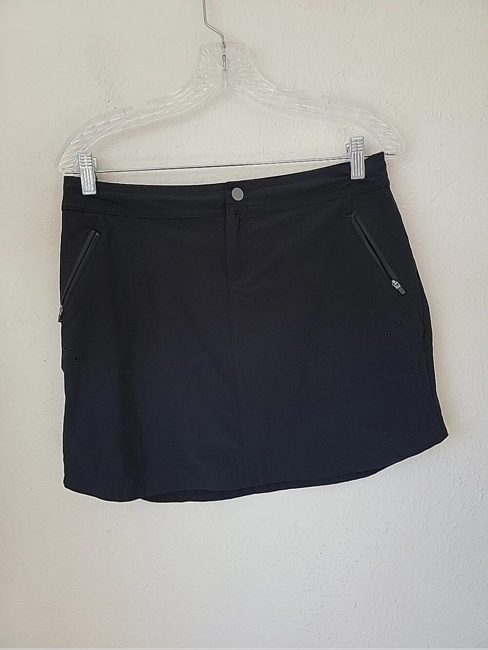 TITLE NINE SKORT SKIRT TENNIS PICKLEBALL BLACK SZ 2
